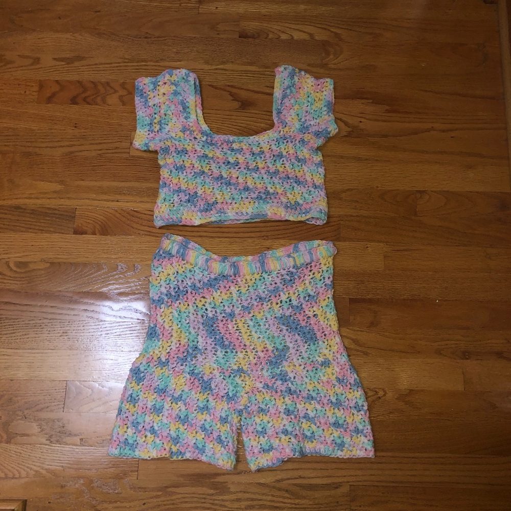 Crochet 🧶 Shorts & crop top 😍